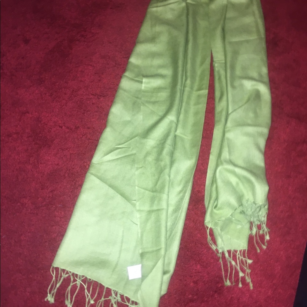 Scarf - Picture 3 of 3